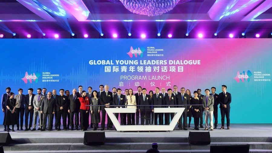 Xi replies to letter from young foreign participants at Global Young Leaders Dialogue